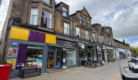 118 Kirkintilloch Road, Lenzie, Retail To Let - Image 1