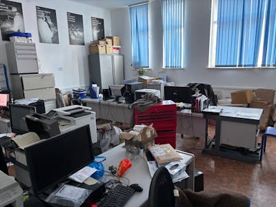 7a & 7b West Mews, London, Industrial/Logistics To Let - 3.jpg