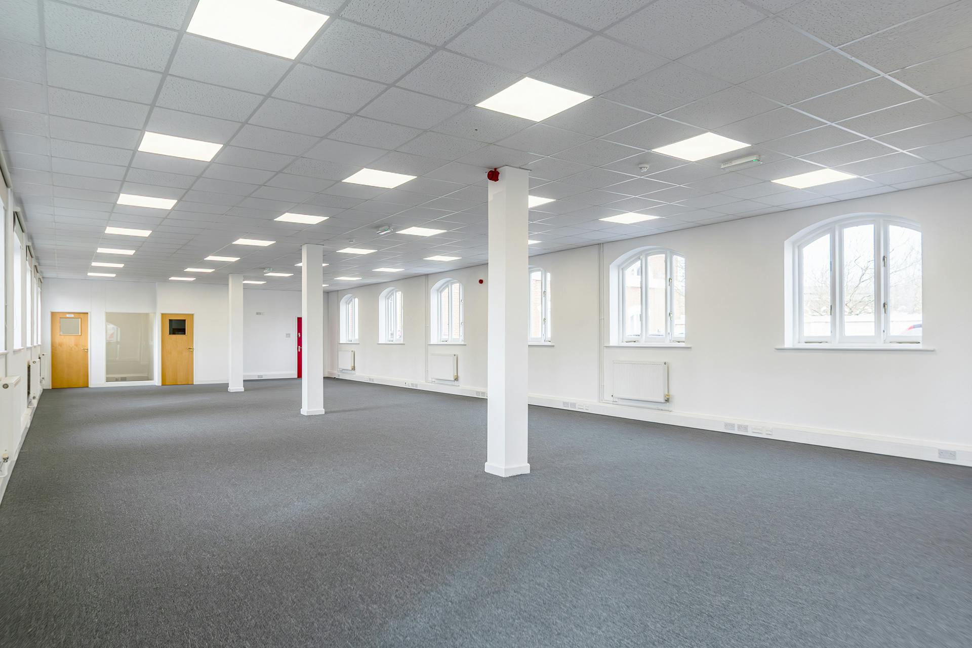 Office in Dorchester - photo 4