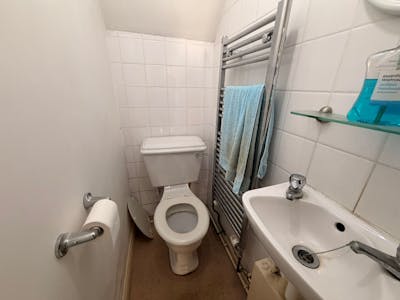 977 London Road, Leigh-on-Sea, Office / Retail To Let - WhatsApp Image 2026-04-27 at 14.12.21 (1).jpeg