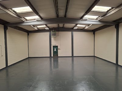 Unit 4, Lodge Forge Trading Estate, Cradley Heath, Industrial To Let - 3017.jpg