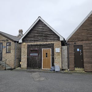 9B Connors Yard, Beeches Road, Crowborough, Office To Let - 20251223_111518_resized.jpg