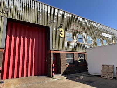 3 Lismirrane Industrial Park, Elstree, Industrial / Light Industrial / Warehouse For Sale - IMG_4684.jpg