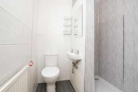 6 Adelaide Road, Leamington Spa, D1 (Non Residential Institutions) / Development / Other / Residential For Sale - Adelaide House 82.jpg