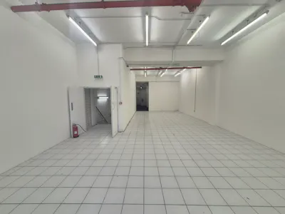 4 Warren Street, Stockport, Retail To Let - 20260909_161644.jpg