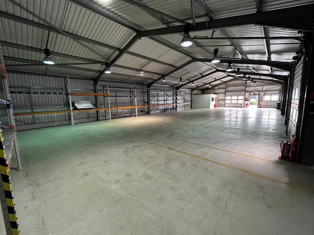 Unit 2 The Sidings, Station Works - Internal 2.jpg