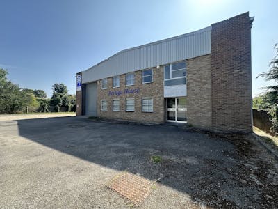 Unit 1 Bridge House, Princes Risborough, Industrial / Other To Let - IMG_2411.jpeg