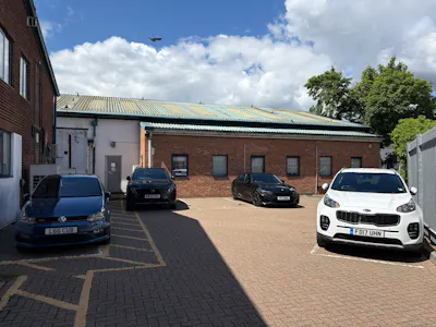 Unit 1-2, Prescott Road, Slough, Office / Industrial / Warehouse To Let - IMG_8028.JPEG
