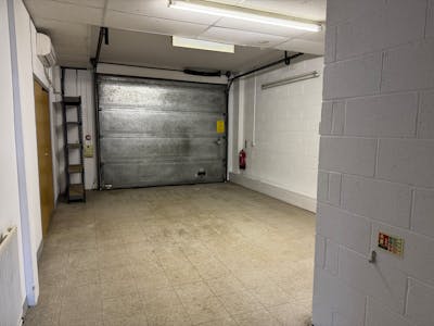 Unit 28 The Metro Centre, Watford, Office / Other / Warehouse To Let - IMG_5452.jpeg