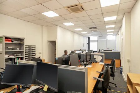 168 Finchley Road, London, Office To Let - 1-6a9059dcb2abe-1513065 (5)-1.jpg