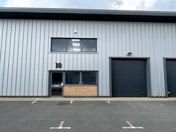 Unit K10, Rockhaven Park, Swindon, Industrial / Other To Let - IMG_4373.jpg