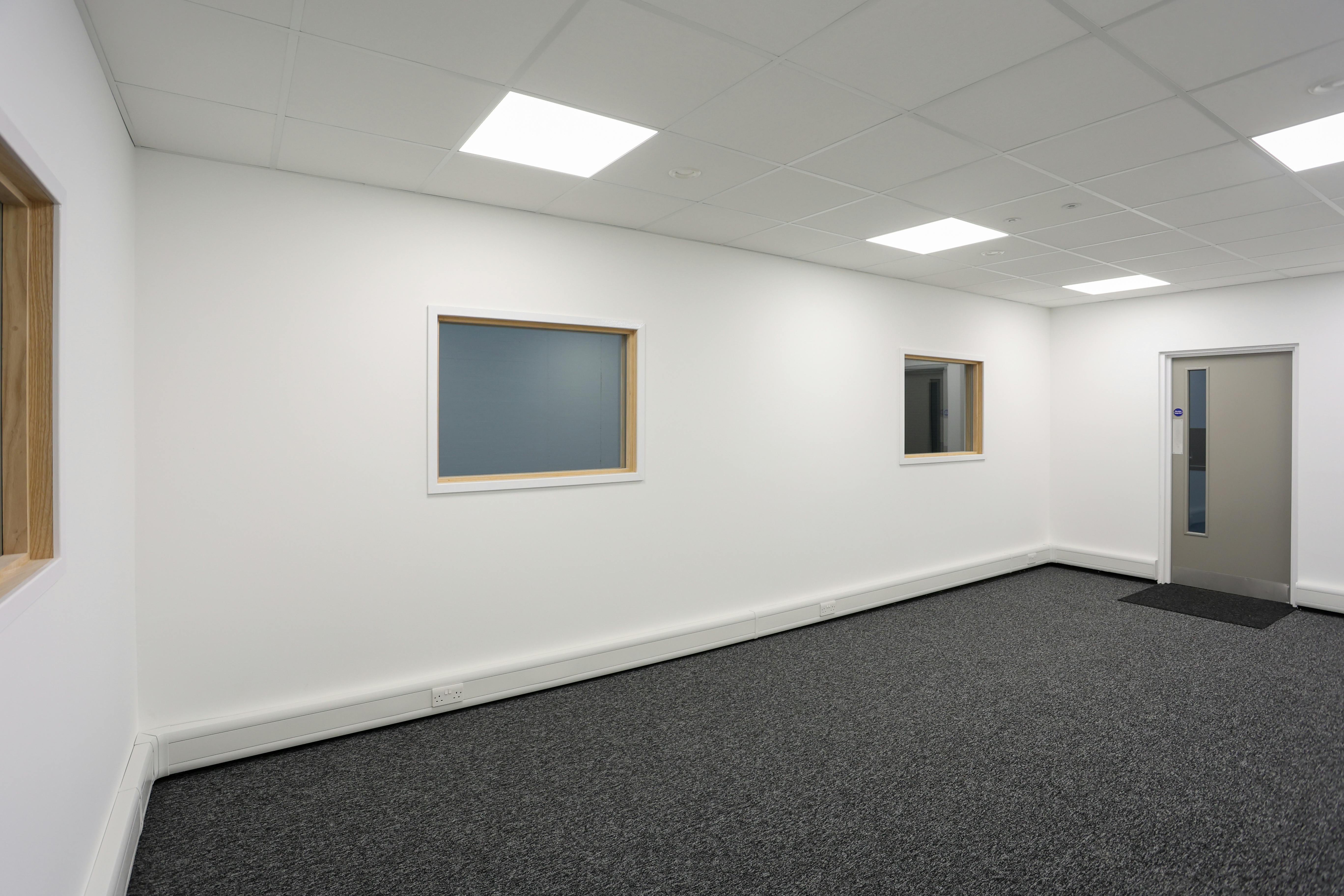 Industrial Unit in Halesowen - photo 2
