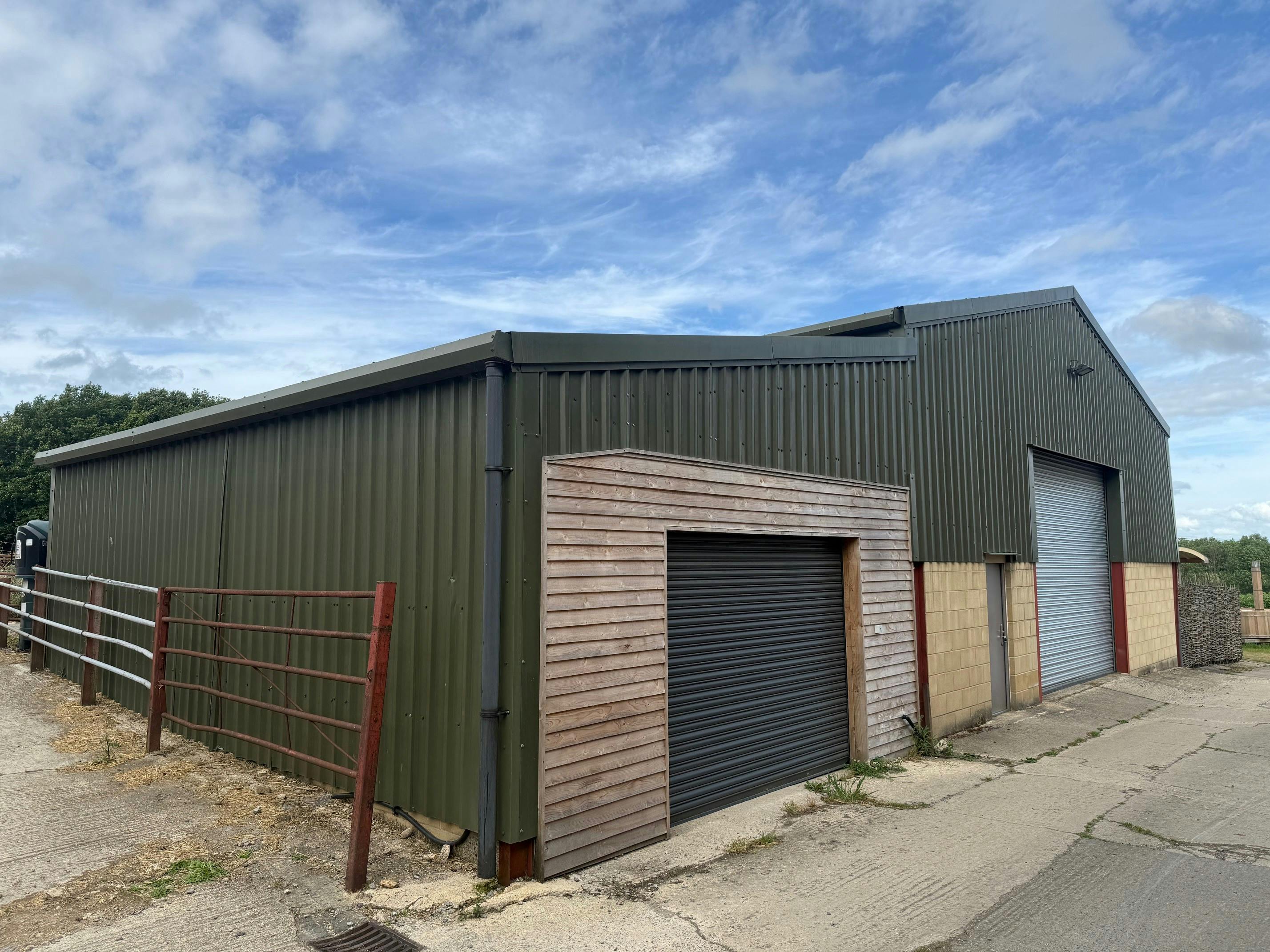 Storage Unit, Church Farm, Long Newnton,, Tetbury, Industrial To Let - 5.jpg