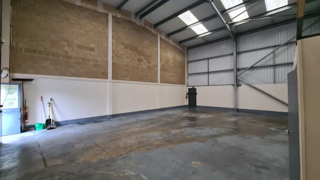 11 Vickers Business Centre, Basingstoke, Industrial To Let - VBC - Unit 11 Picture 2.jpg