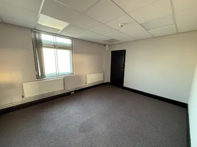 First Floor Office, 43 High Street, Rayleigh, Office To Let - WhatsApp Image 2026-02-03 at 08.58.15 (3).jpeg