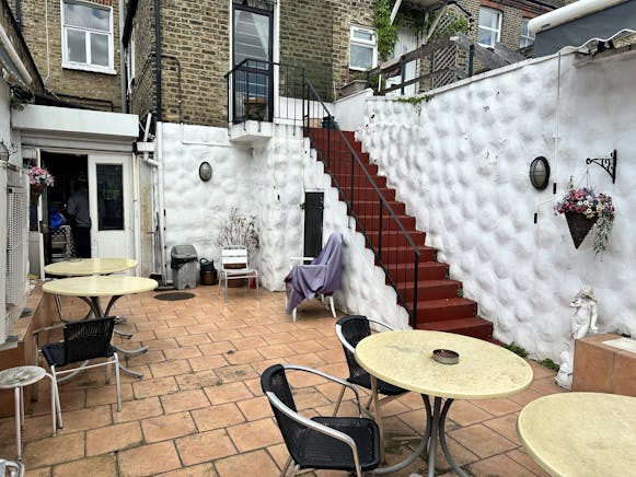 8 Stile Hall Parade, Kew Bridge, London, Leisure / Retail / Wellbeing To Let - 1BA560A4DDAA4C71BD010C541104B4AE.jpeg