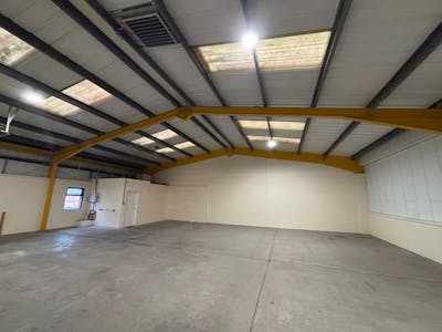 Unit 33, Aberaman Park Industrial Estate, Aberdare, Industrial To Let - IMG_7274.jpeg