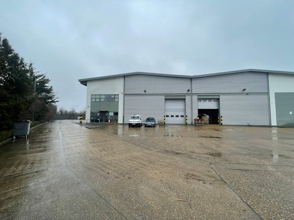 Unit 5 Centrus, Arenson Way, Dunstable, Warehouse & Industrial To Let - IMG_7418.JPEG