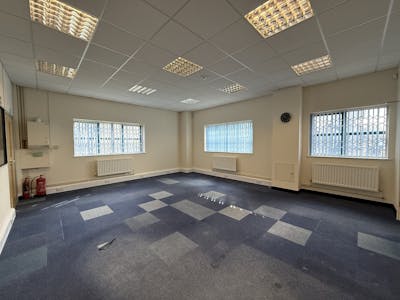 Unit C9, Endeavour Business Park, Havant, Business Park / Industrial / Office / Other / Warehouse To Let - IMG_0584.jpg