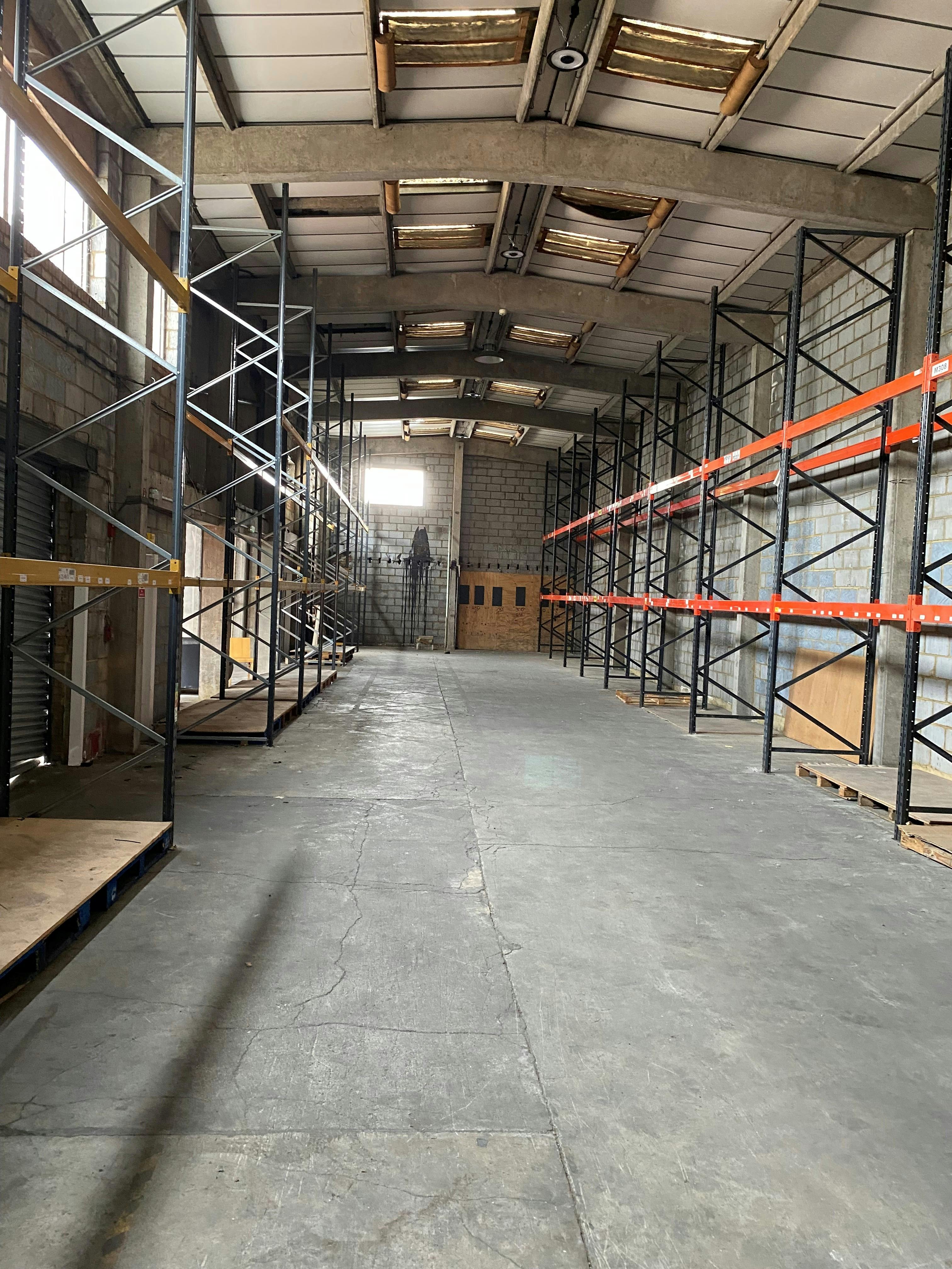 Units A and C Ceramic House, Delamare Road, Cheshunt, Industrial To Let - 0003.jpg