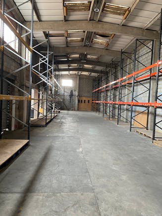 Units A and C Ceramic House, Delamare Road, Cheshunt, Industrial To Let - 0003.jpg