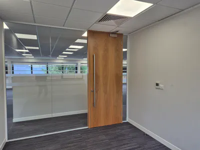 Unit E, Stockport, Office To Let - 20260910_102013.jpg