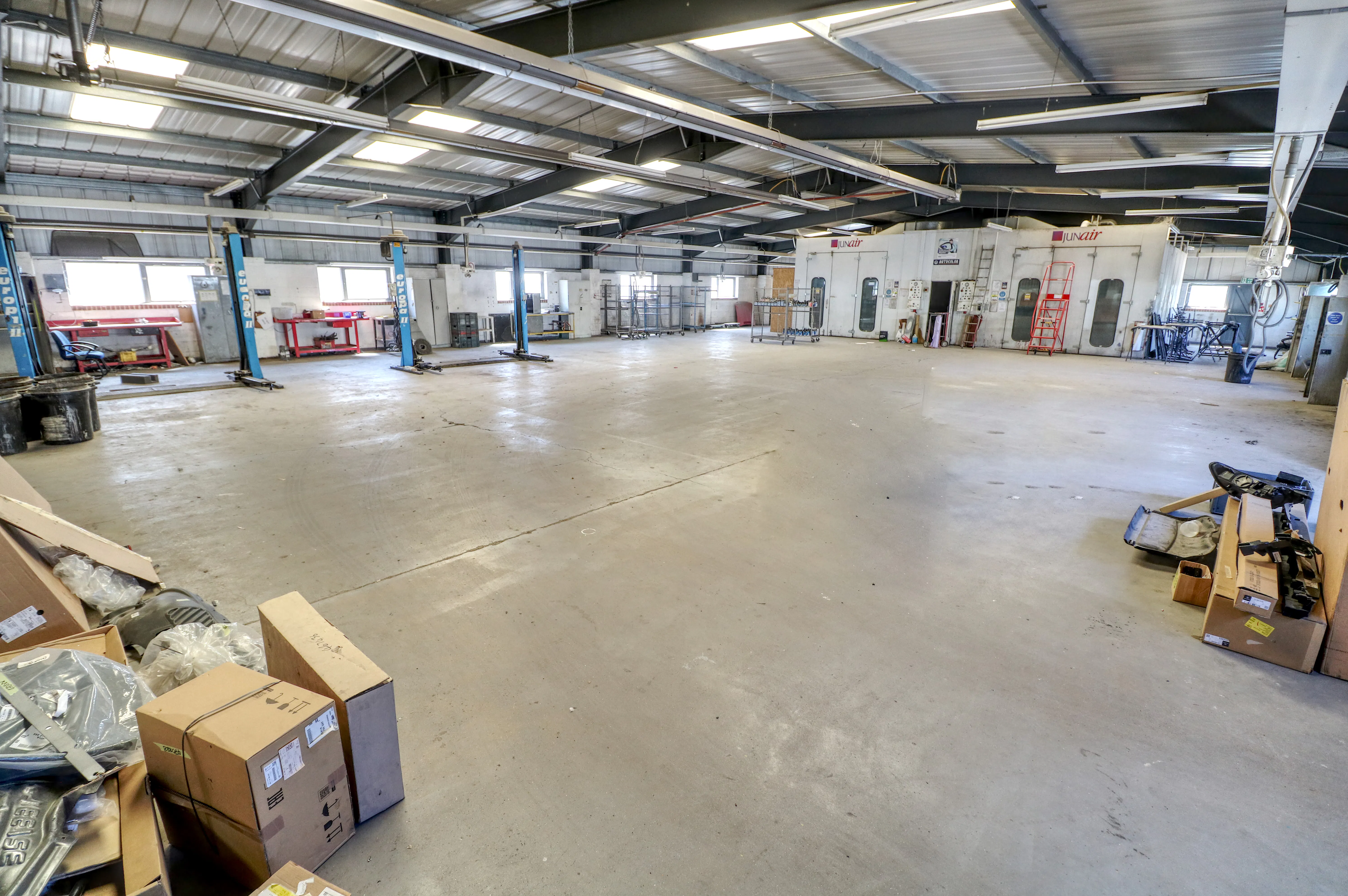 Units 9-11 Dinnages Business Park, Haywards Heath, Industrial To Let - Internal 4.jpg