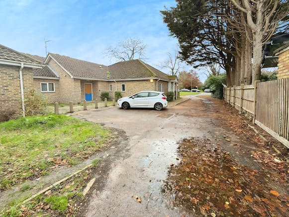1 & 2 Bradd Close, South Ockendon For Sale - 19304686IMG20251209WA0017 20 20Copy.jpg