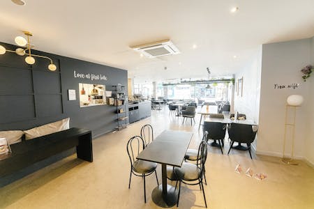 52 Warwick Street, Leamington Spa, Unit A, Leamington Spa, Leisure / Retail To Let - Esquires Coffee Image 3 .jpg