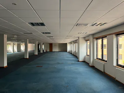 Ashdown House, Crawley, Office For Sale - IMG_1161.JPG