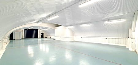 128 Three Colts Lane & 8A Cudworth Street, London, Industrial To Let - 20D7F9~1.JPG