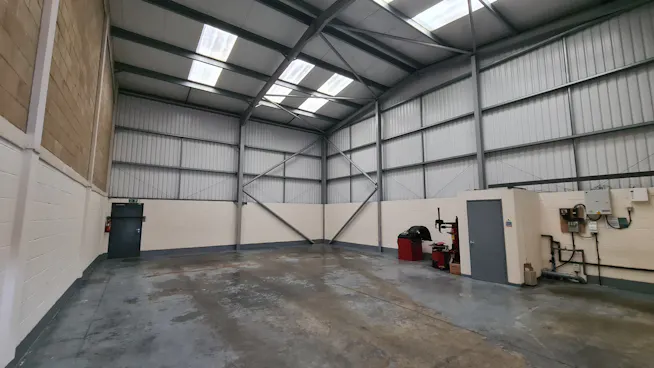 11 Vickers Business Centre, Basingstoke, Industrial To Let - VBC - Unit 11 - Picture 1.jpg