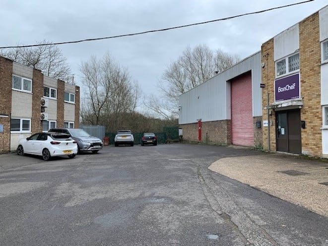 Unit 4D Paddock Road Trading Estate, Reading, Industrial / Warehouse To Let / For Sale - 2.jpg