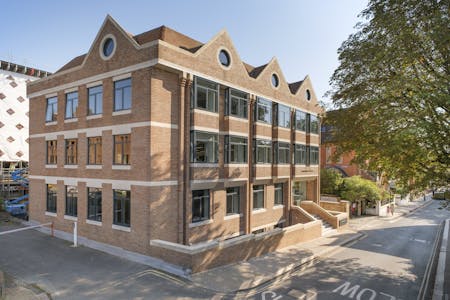 Evergreen Studios, Richmond Upon Thames, Office To Let - IW140920HG001r.jpg