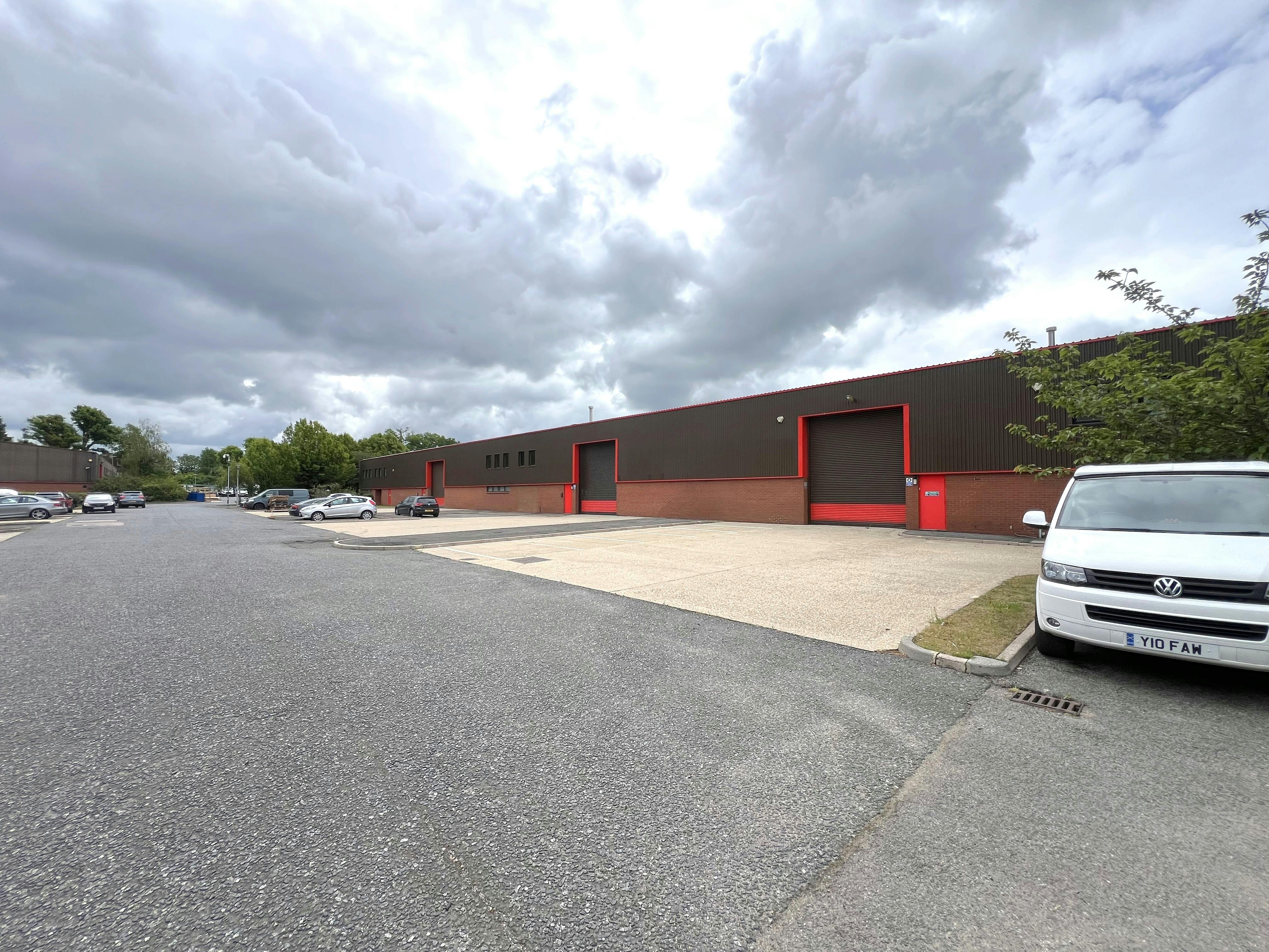 Units 23/24 & 25 Lawson Hunt Industrial Park, Broadbridge Heath, Nr Horsham, Industrial To Let - IMG_0437.jpeg