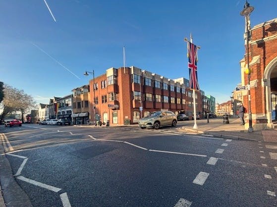 Arundel House, Windsor, Office To Let - with crossing ii.jpg