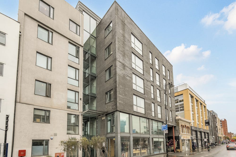 Unit 2 Baltic Place - Niche