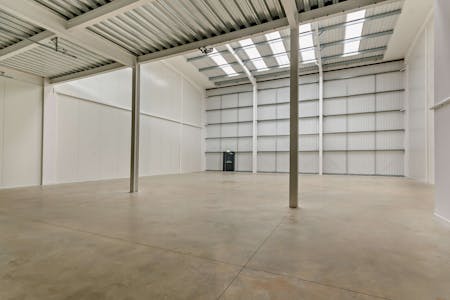 Unit 4, 5, 6, Vantage 41, Aston Clinton, Industrial / Warehouse / Workshops To Let - 8621193-interior03-800.jpg