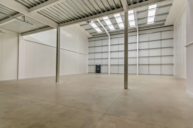 Unit 5, 6, Vantage 41, Aston Clinton, Industrial To Let - 8621193-interior03-800.jpg