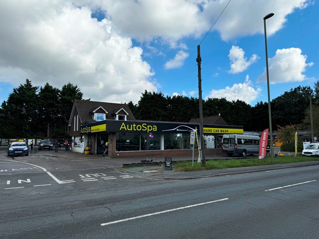 Investment in Southampton - photo 2