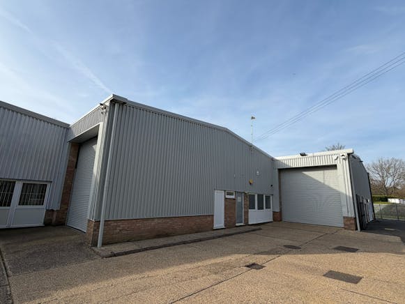 19 Bordon Trading Estate, Bordon, Industrial / Warehouse To Let - External 4.jpg