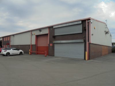 Unit 1 Bridgeside, Stockport, Industrial/Logistics To Let - DSC00700.JPG