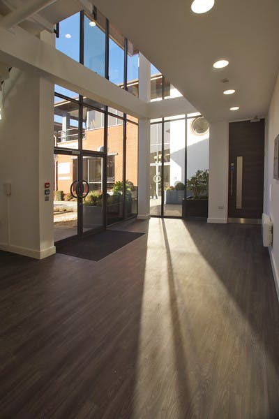 Ground Floor, Unit 2 E-Centre, Bracknell, Industrial To Let - 7f516c2ee5d6c1988334345df260e11da171a346.jpg