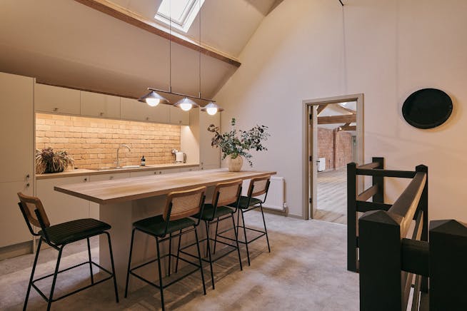 4 - 10 The Row, Hanbury Street, Droitwich, Office To Let - Image 3