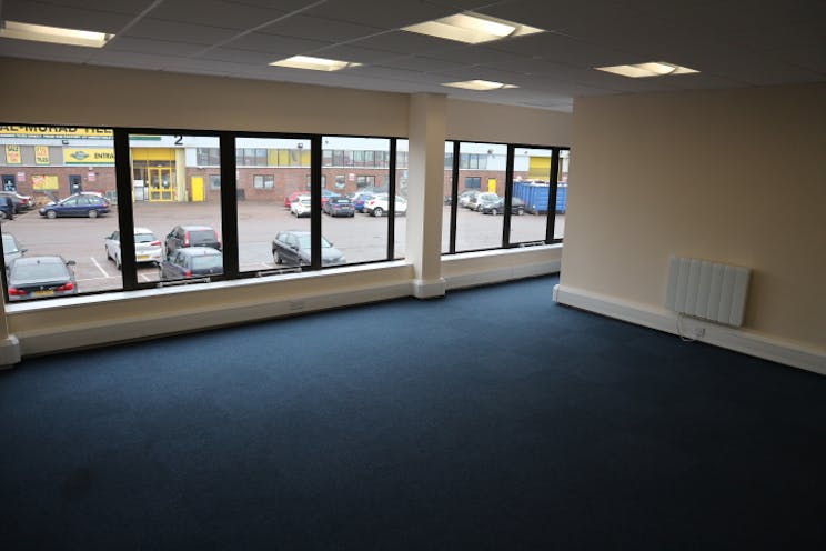 Unit 6 Stadium Trade & Business Park, Reading, Industrial / Warehouse To Let - Photo 4