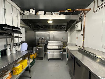 Encore Kitchens, 110-118 Markfield Road, London, Industrial To Let - 20260226_104637467_iOS.jpg