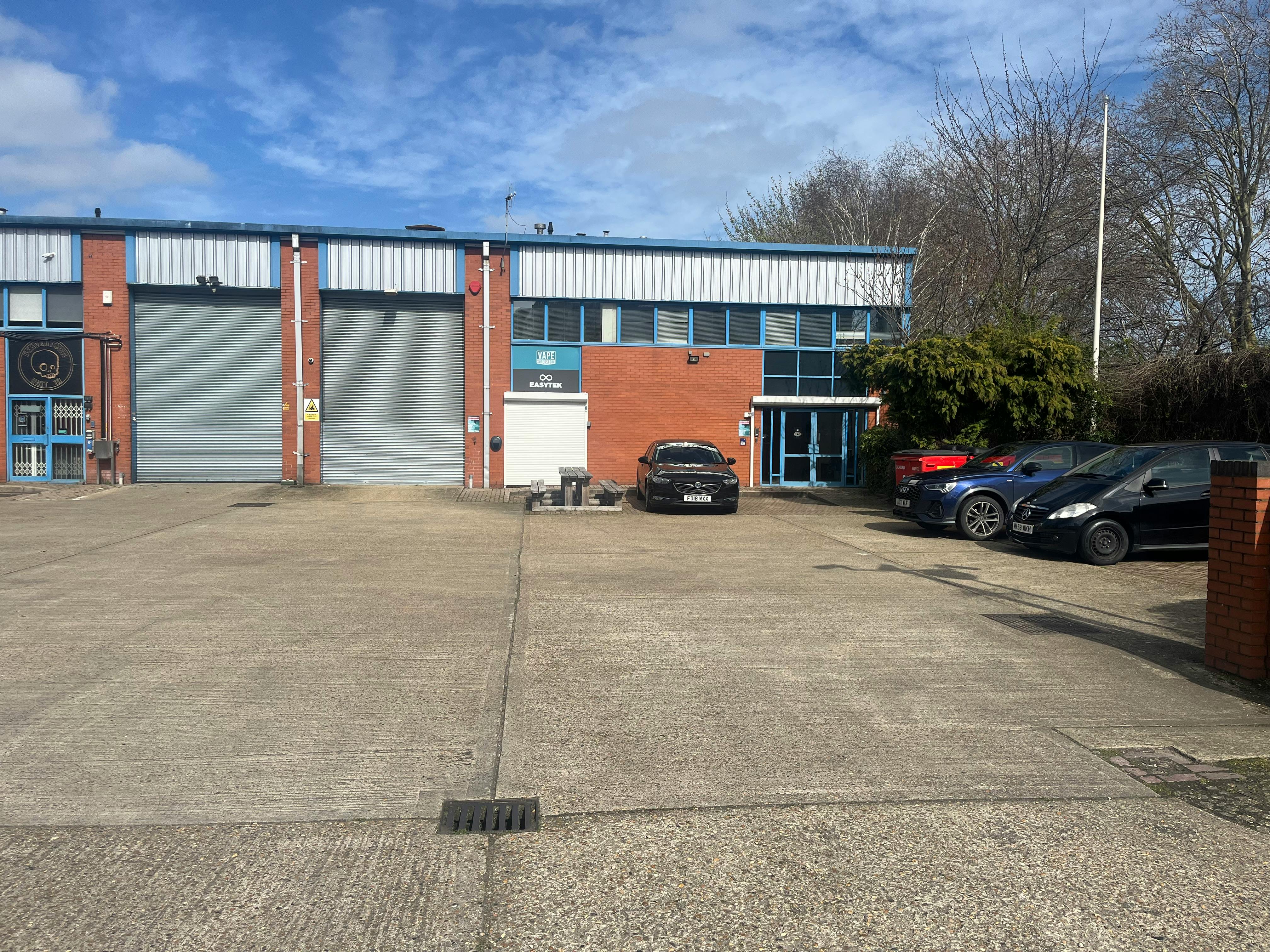 Industrial Unit To Let, London