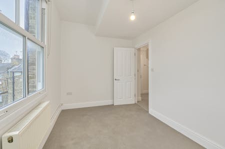 Woodlands Park Road, London, Maisonette To Let - Bedroom 2