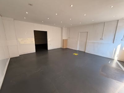 67 Southchurch Road, Southend-on-Sea, Retail To Let - WhatsApp Image 2026-04-07 at 17.10.50.jpeg