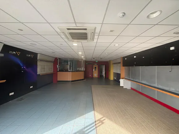 1 Pollock Lane, East Kilbride, Retail To Let - 1 Pollock Lane